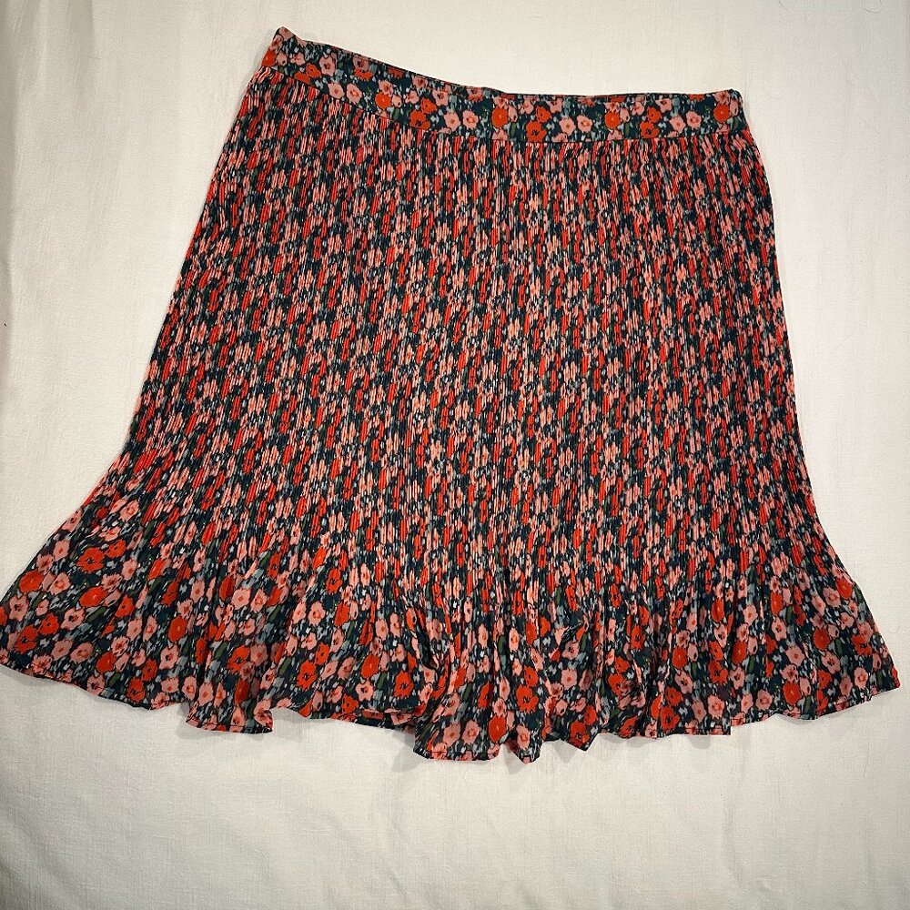 Boden pleated skirt, floral pattern, size 14